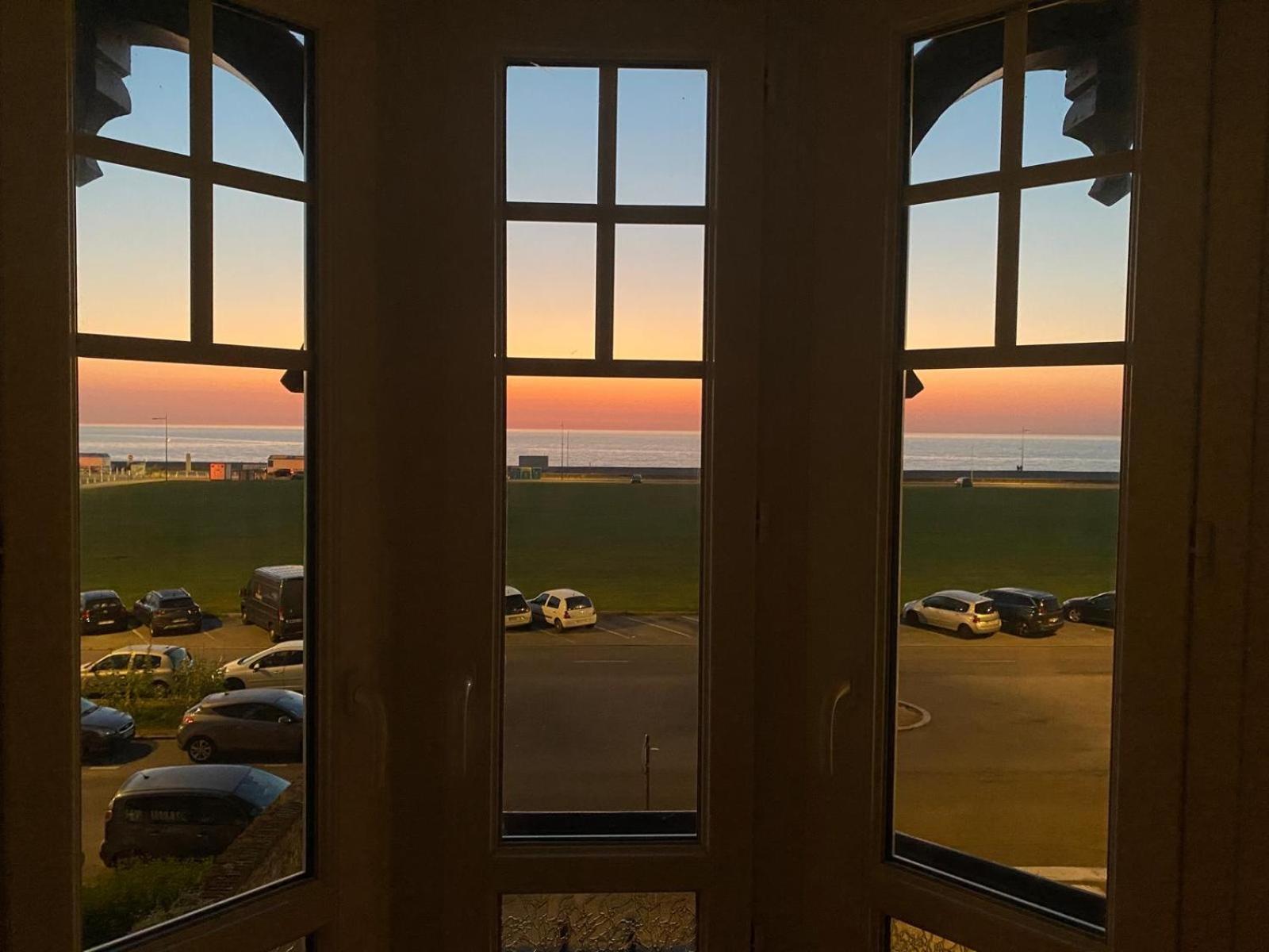 L'Ecume Des Jours Vue Mer Dieppe Exteriör bild